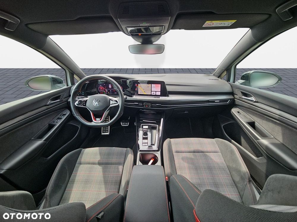 Volkswagen Golf - 17