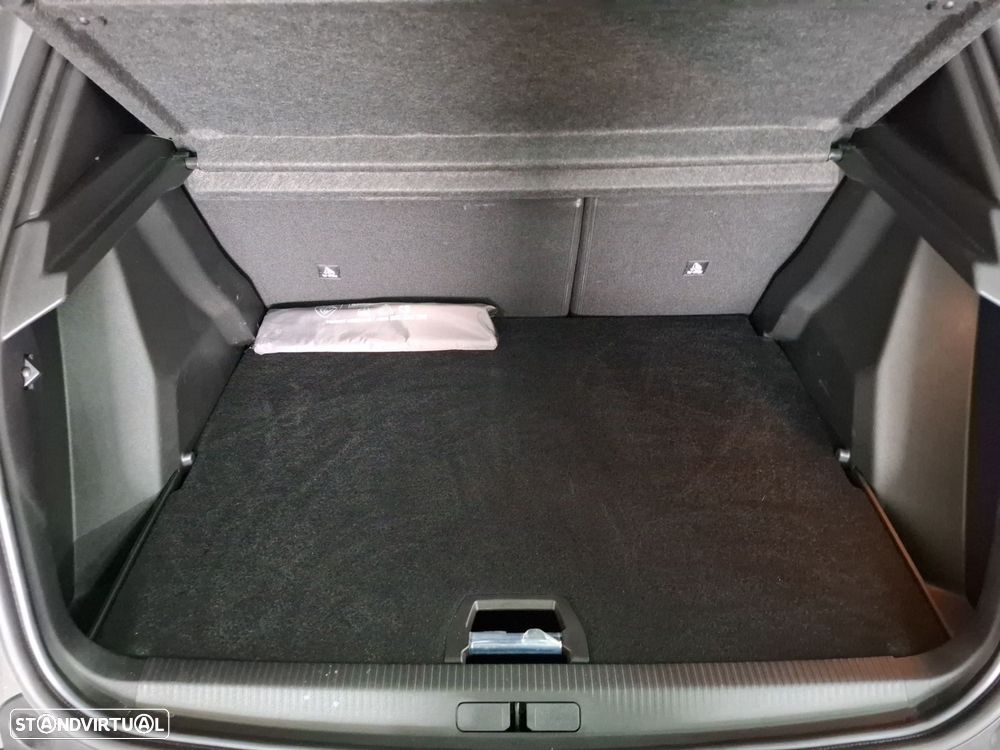 Peugeot 2008 1.2 PureTech Allure - 24