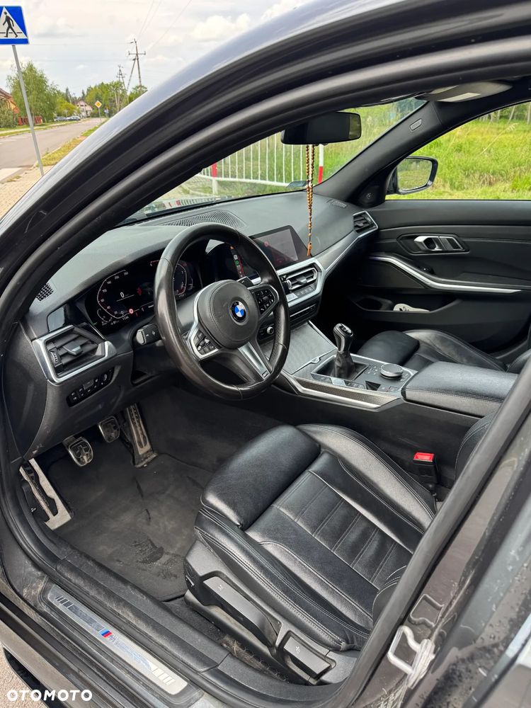 BMW Seria 3 318d M Sport Shadow - 8
