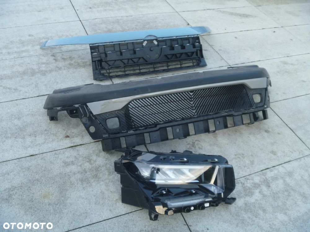 CITROEN C3 IV E-C3 2024 LAMPA FULL LED 9851349080 PRAWA - 1