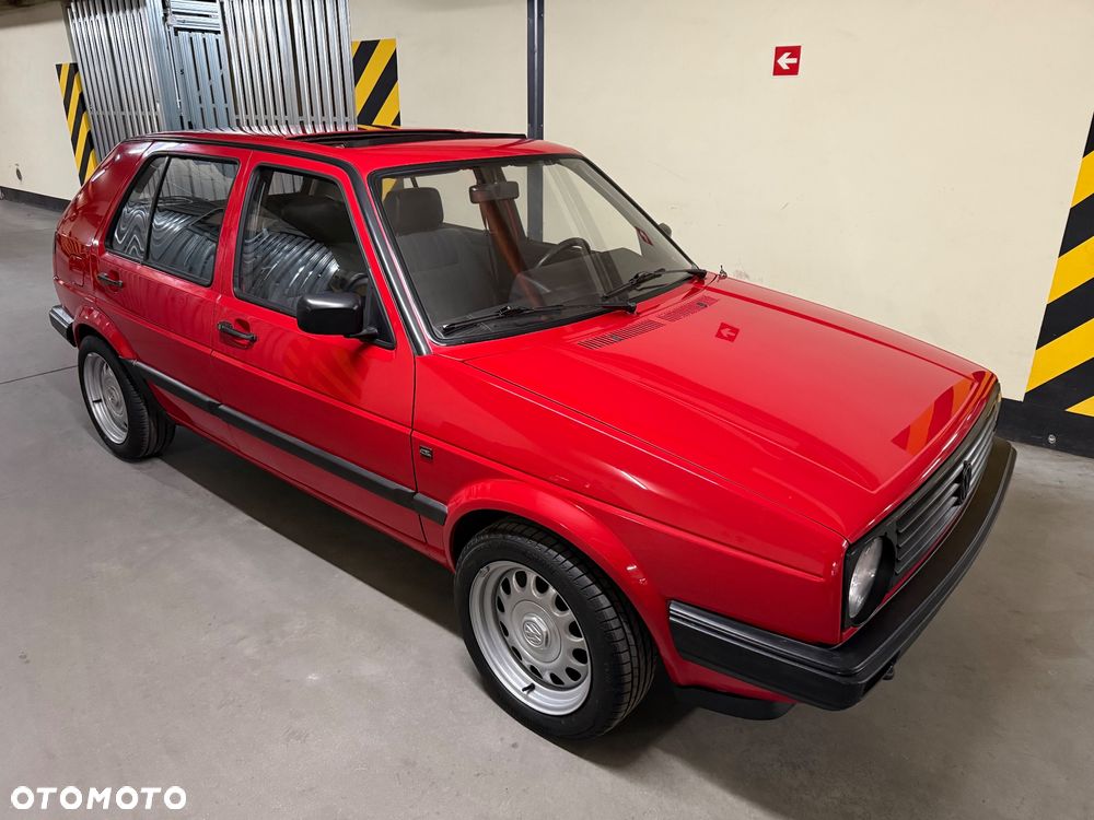 Volkswagen Golf - 4
