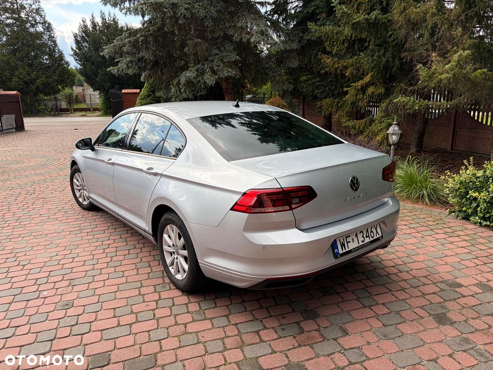 Volkswagen Passat 2.0 TDI EVO Business - 9