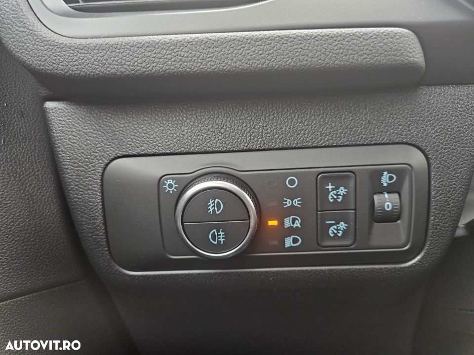 Ford Kuga - 20