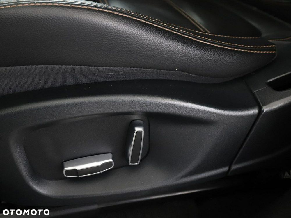 Jaguar F-Pace 20d AWD Prestige - 38