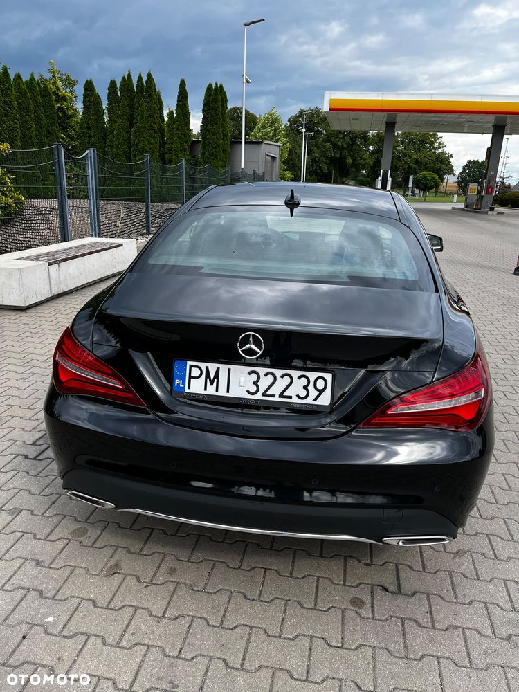 Mercedes-Benz CLA 180 - 9