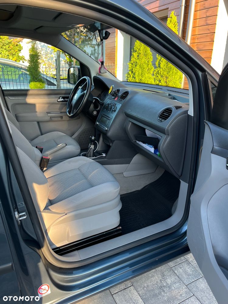 Volkswagen Caddy 1.6 (7-Si.) - 6
