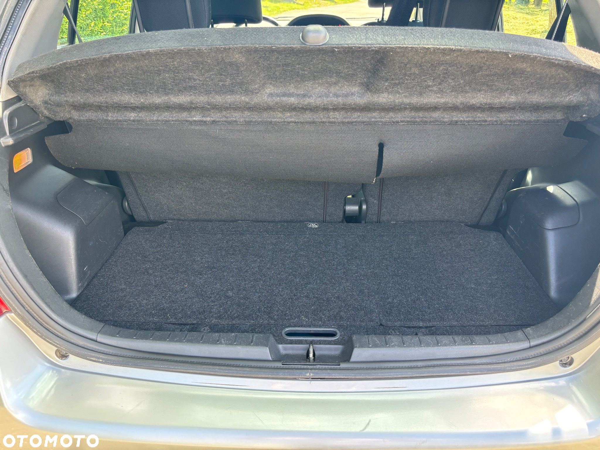 Toyota Yaris 1.3 - 19