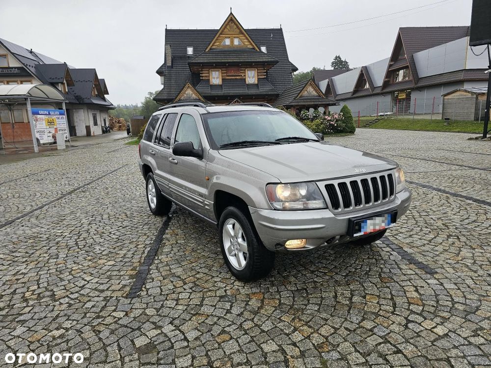 Jeep Grand Cherokee - 1