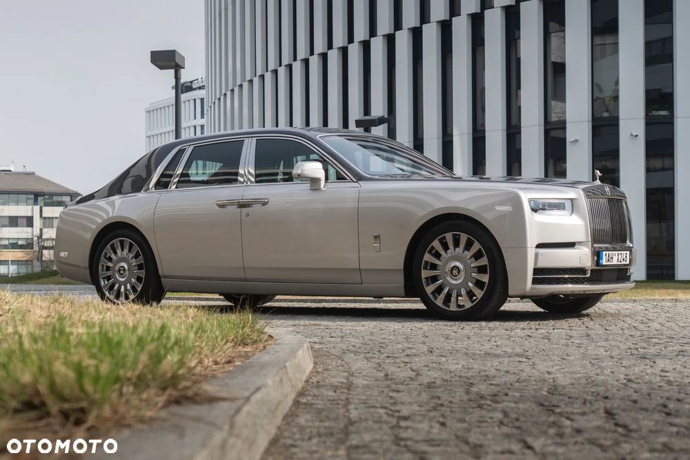 Rolls-Royce Phantom Standard - 7