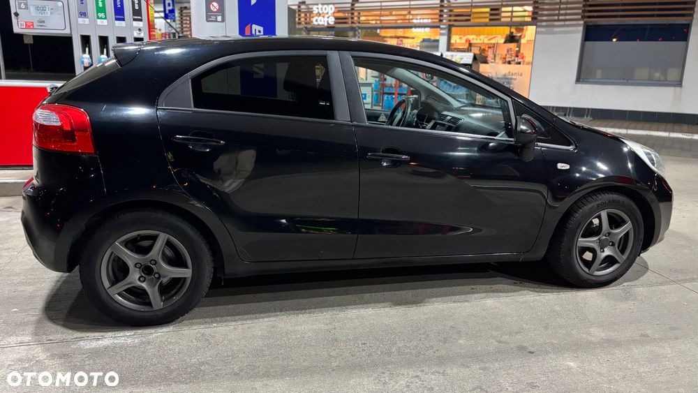 Kia Rio 1.2 M (klm) - 11
