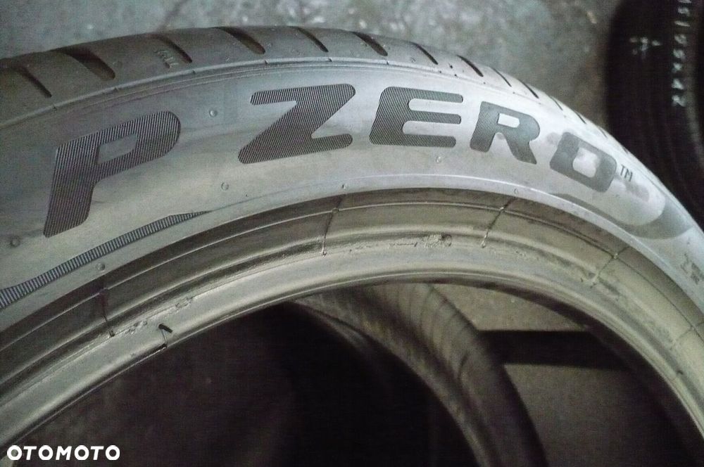 2x PIRELLI P Zero PZ4 255/40R21 5,9mm 6,9mm 2021 - 4