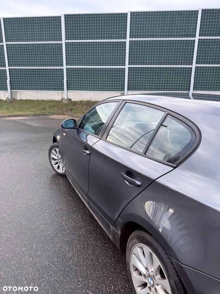 BMW Seria 1 120i - 15