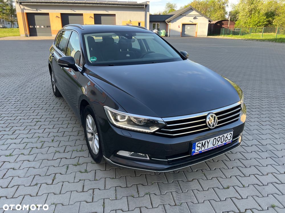 Volkswagen Passat 2.0 TDI (BlueMotion Technology) DSG Highline - 1