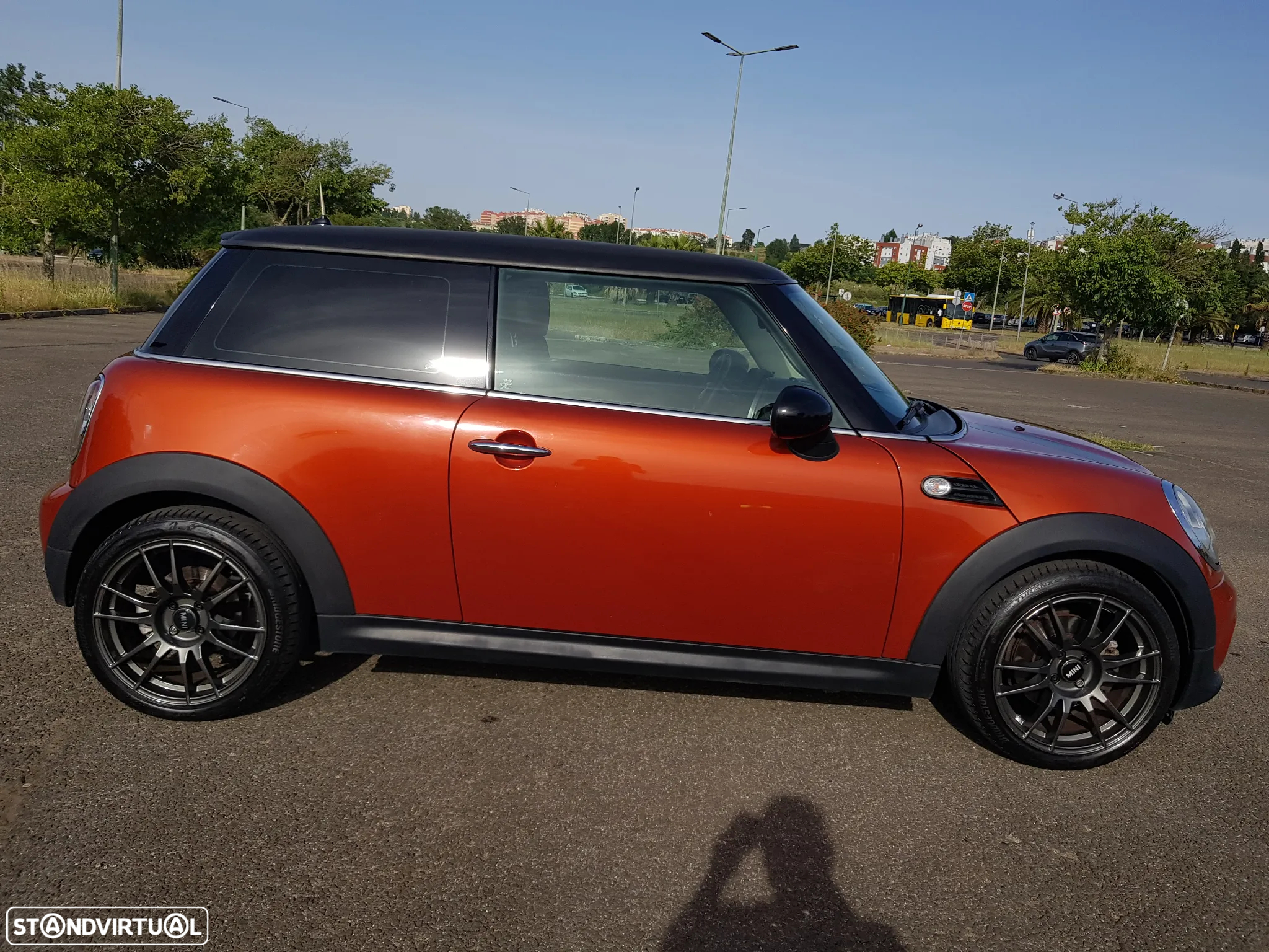 MINI 3 Portas One D - 10
