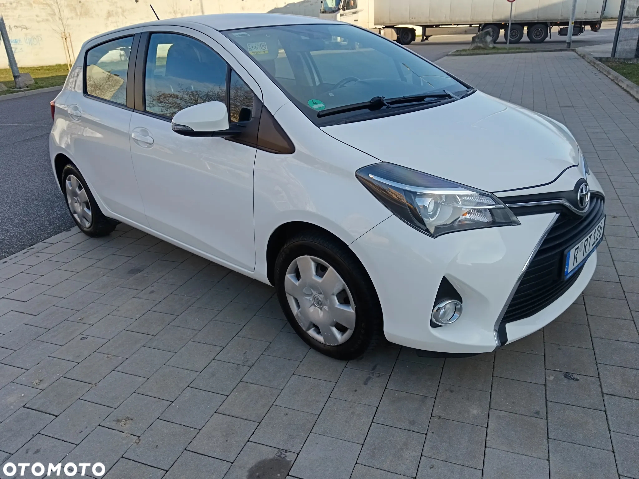 Toyota Yaris 1.33 Business Edition - 2