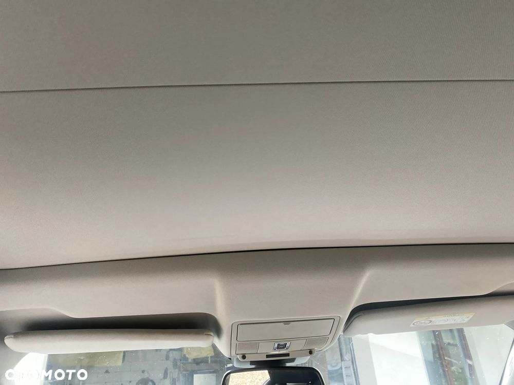 Land Rover Range Rover Evoque - 16