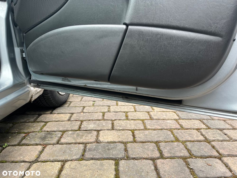 Ford Focus 1.6 X100 - 5