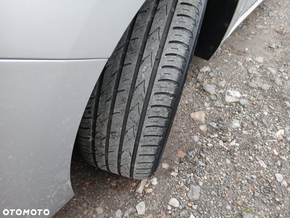 Toyota Verso 1.8 Executive - 14