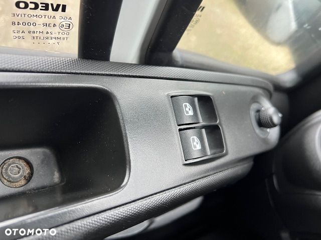 Iveco Daily 35S14 L3H2 2,3 140 KM klima tempomat - 20