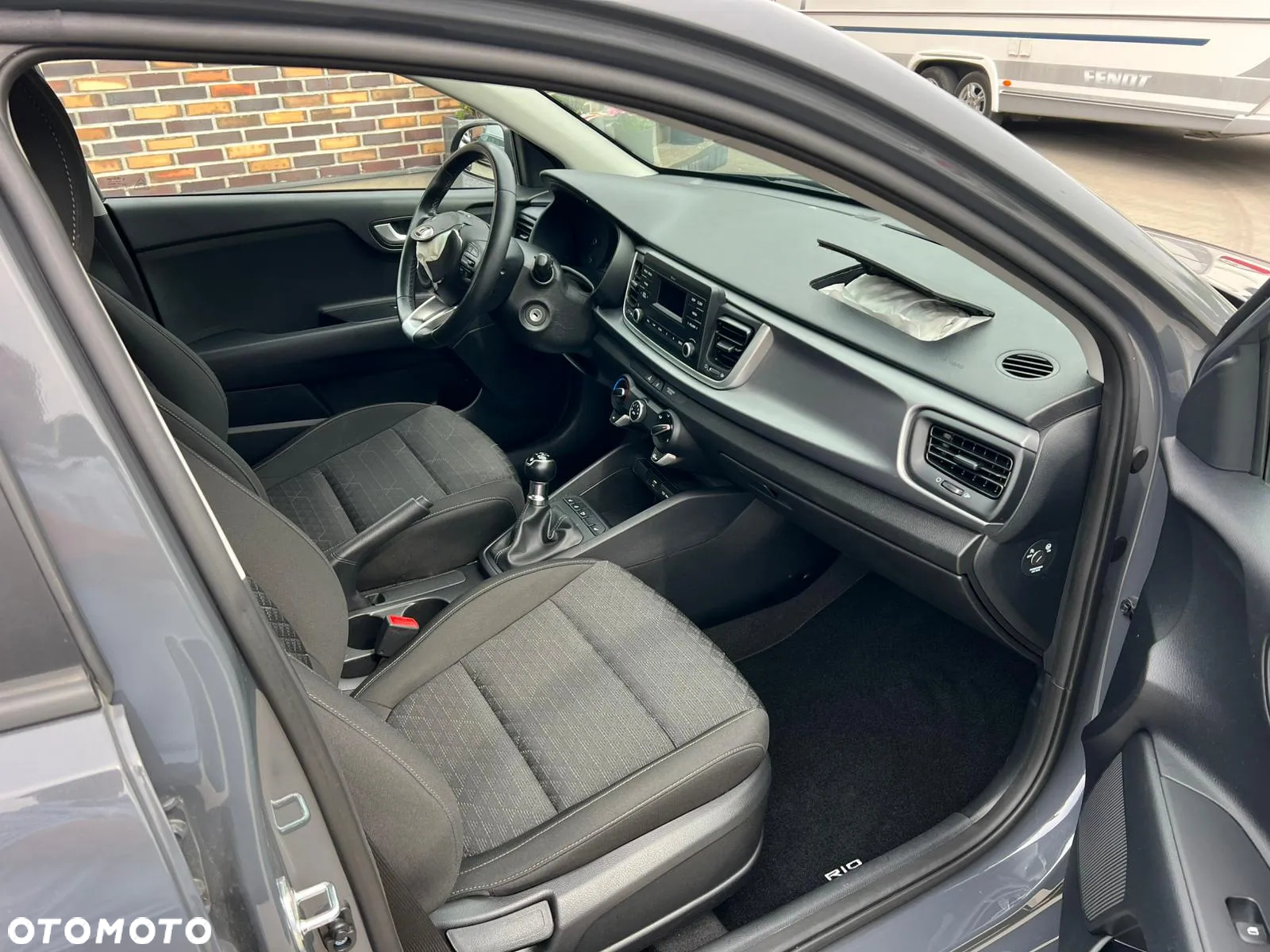 Kia Rio 1.2 M - 12