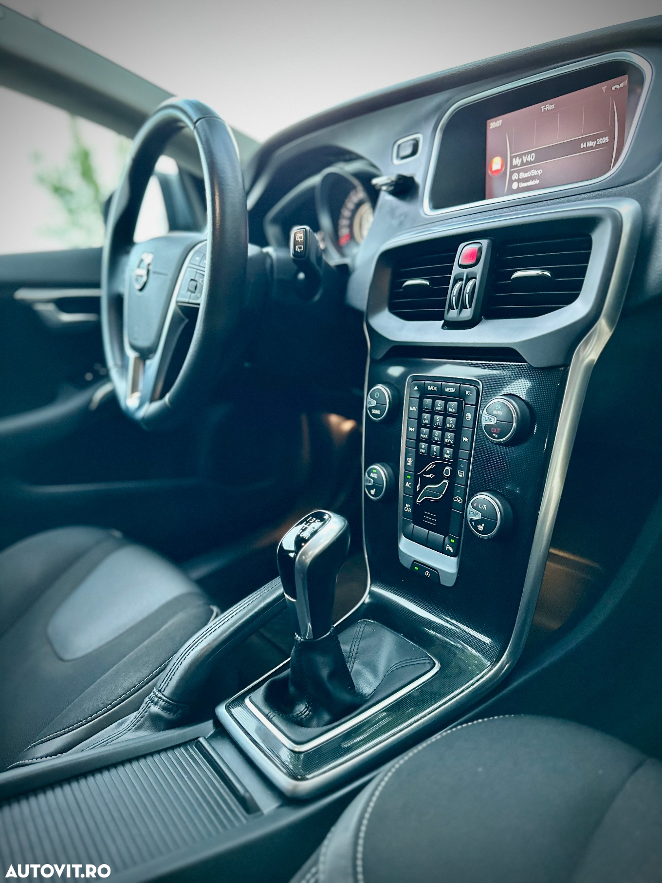 Volvo V40 D3 - 18