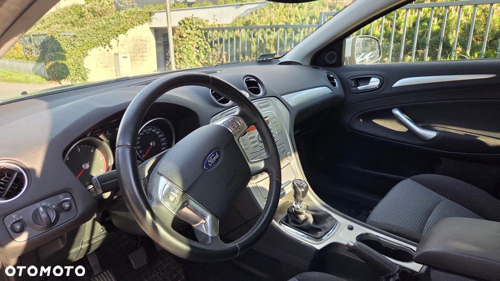 Ford Mondeo 1.8 TDCi Titanium - 5