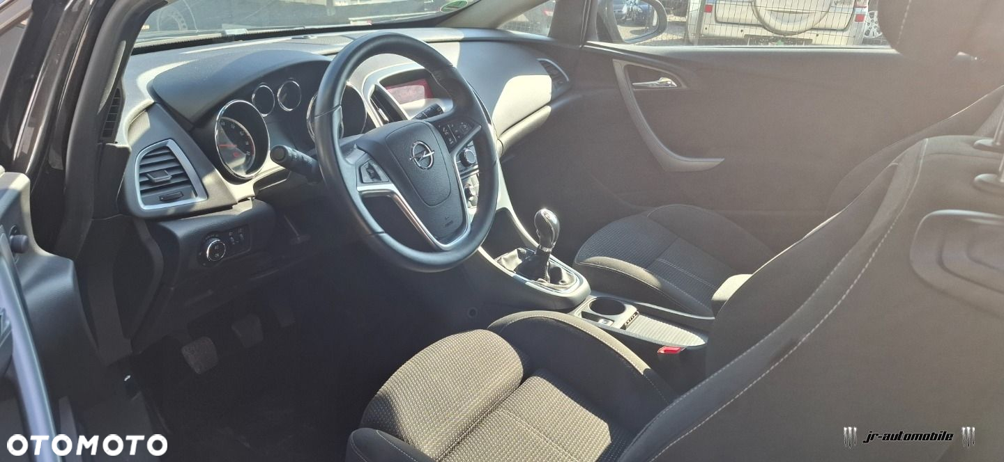 Opel Astra GTC 1.4 Turbo - 9