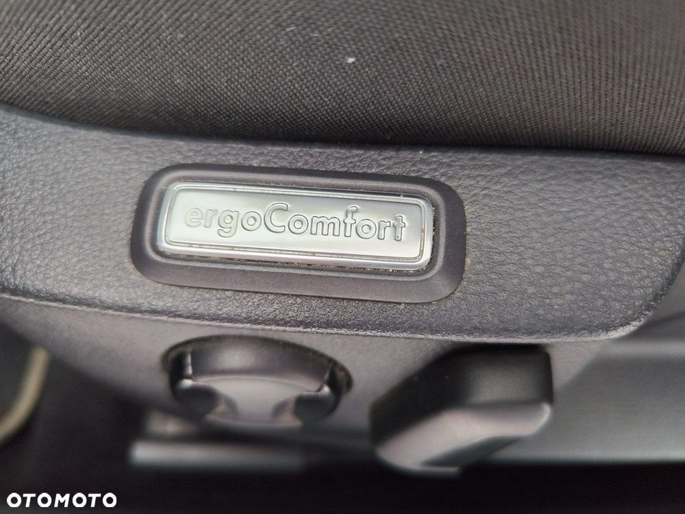 Volkswagen Passat Variant 1.5 TSI EVO Business DSG - 8