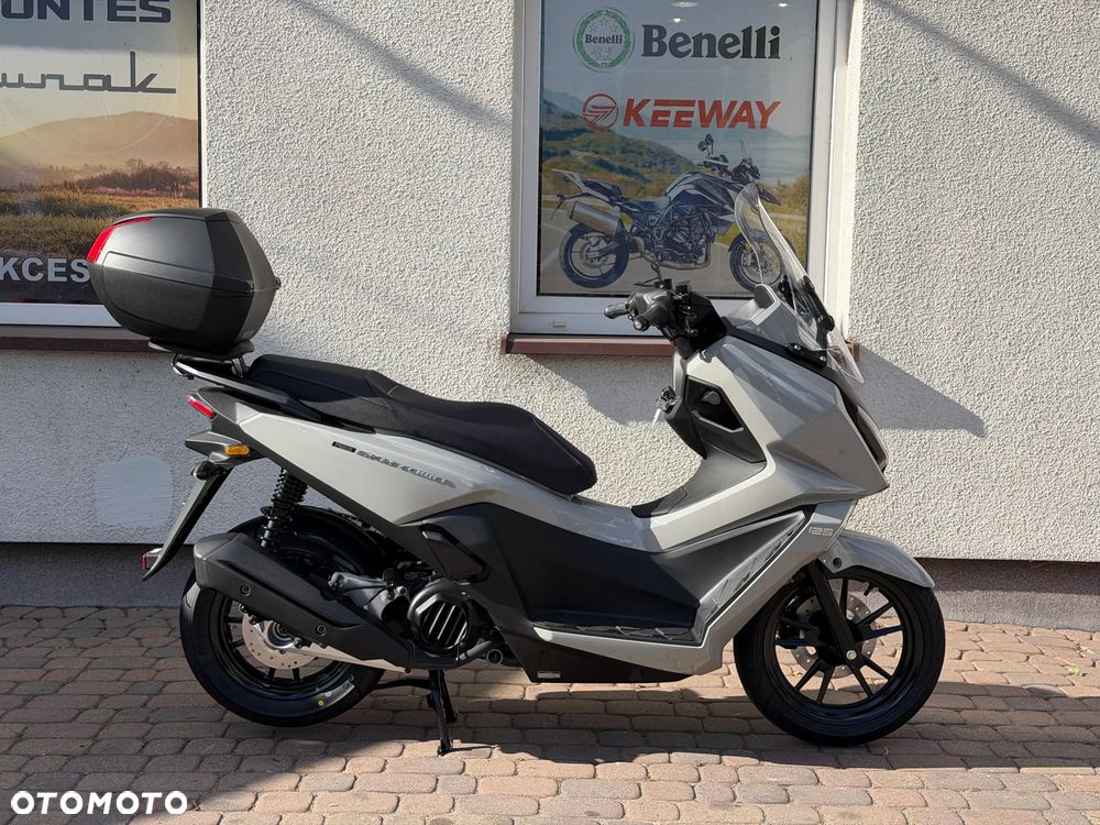 Kymco Skytown - 1