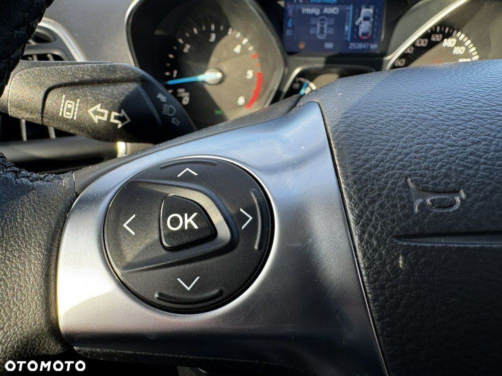 Ford Kuga 2.0 TDCi 4WD Titanium Plus - 25