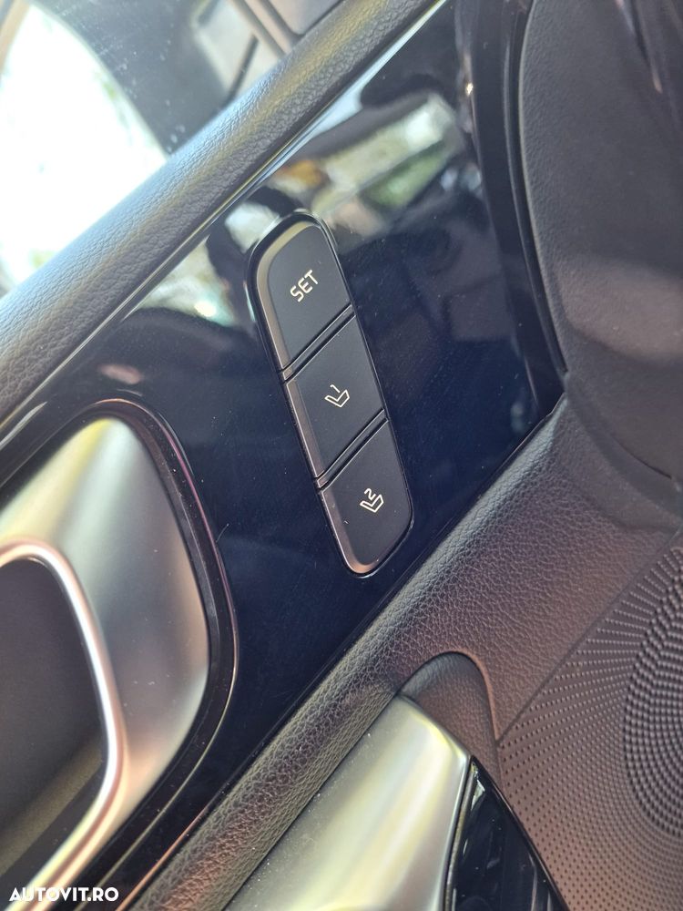 Kia Ceed SW 1.6 CRDi DCT Platinum Edition - 37