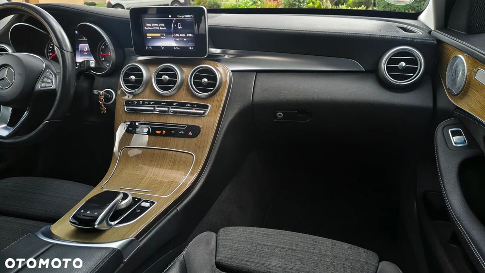 Mercedes-Benz Klasa C 180 7G-TRONIC - 19