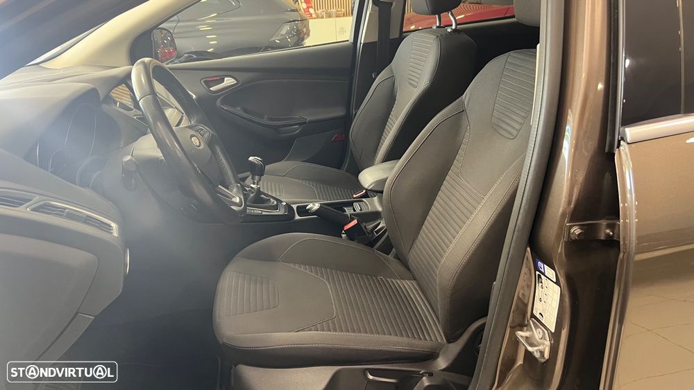 Ford Focus SW 1.5 TDCi Titanium - 12