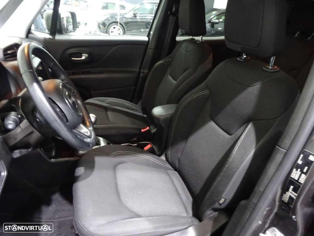 Jeep Renegade 1.0 T Limited - 11