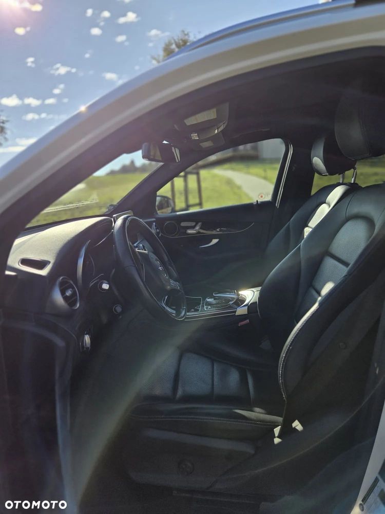 Mercedes-Benz GLC - 9