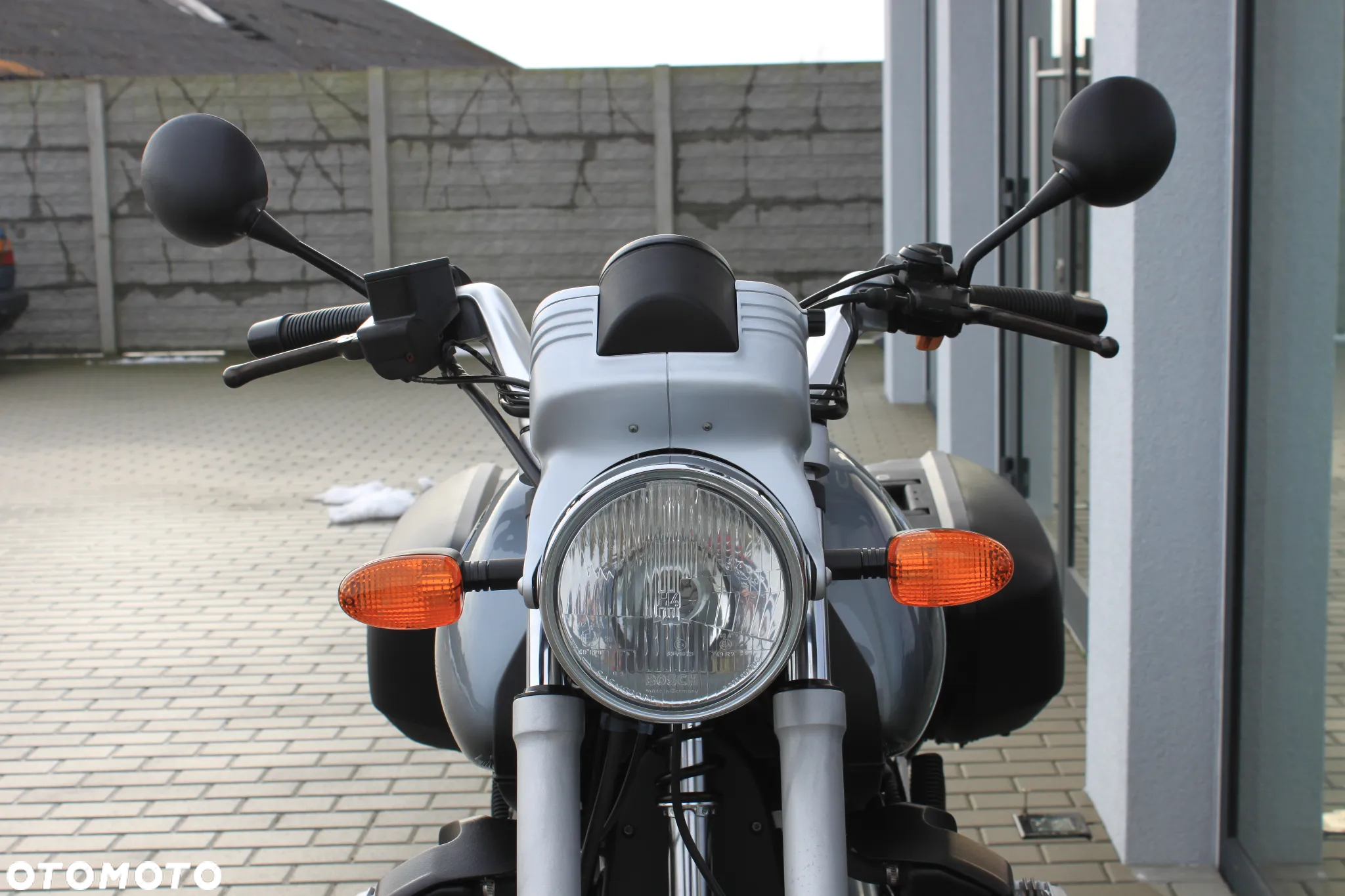 BMW R - 6