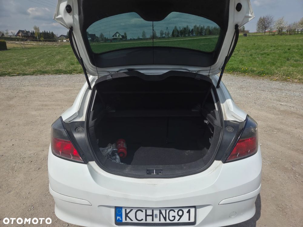 Opel Astra 1.4 111 - 10