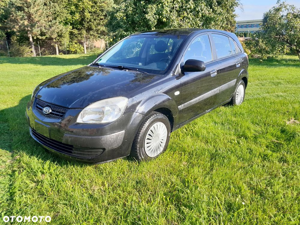 Kia Rio 1.4 Base - 1