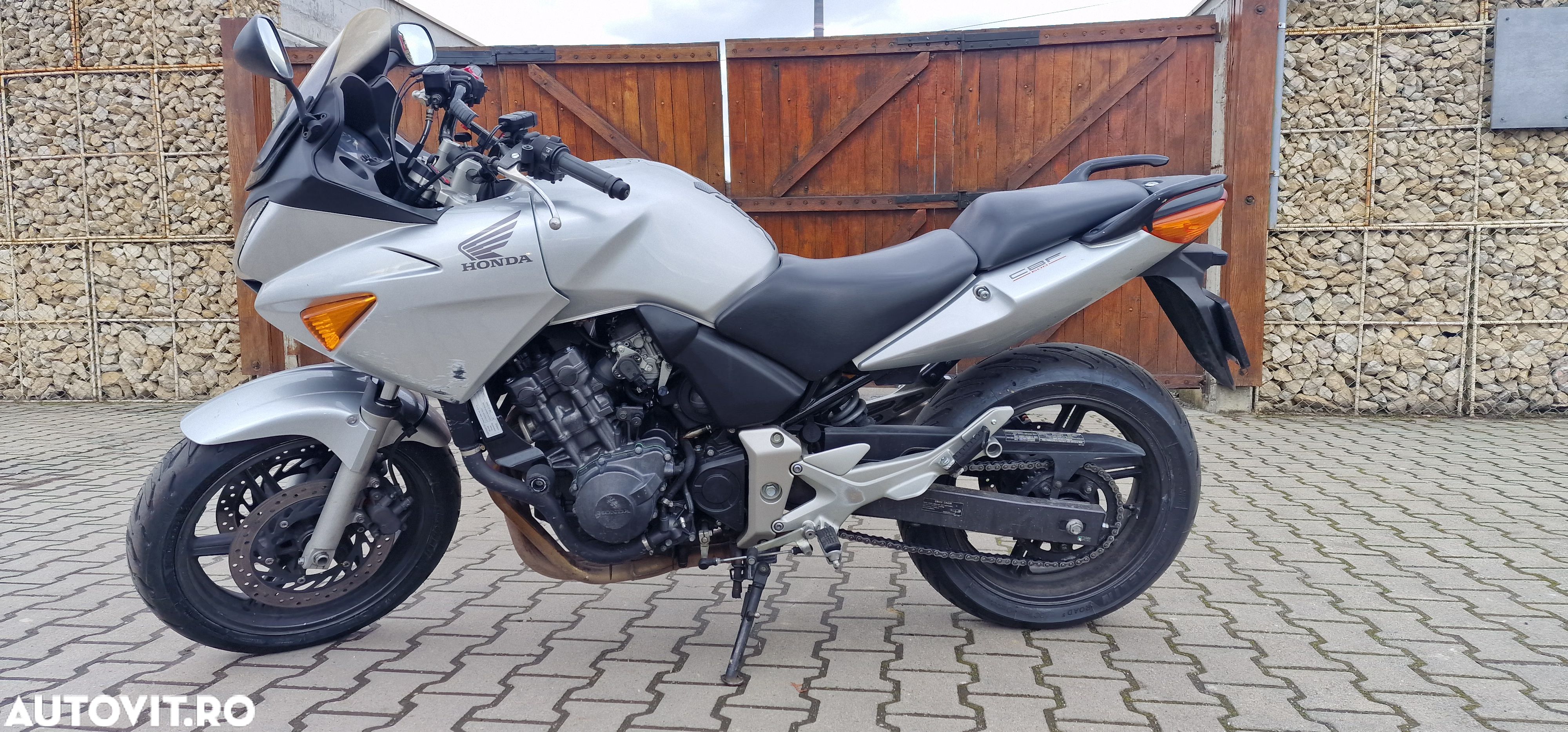 Honda CBF 600S - 1