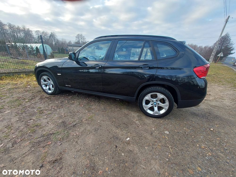 BMW X1 sDrive18i - 27