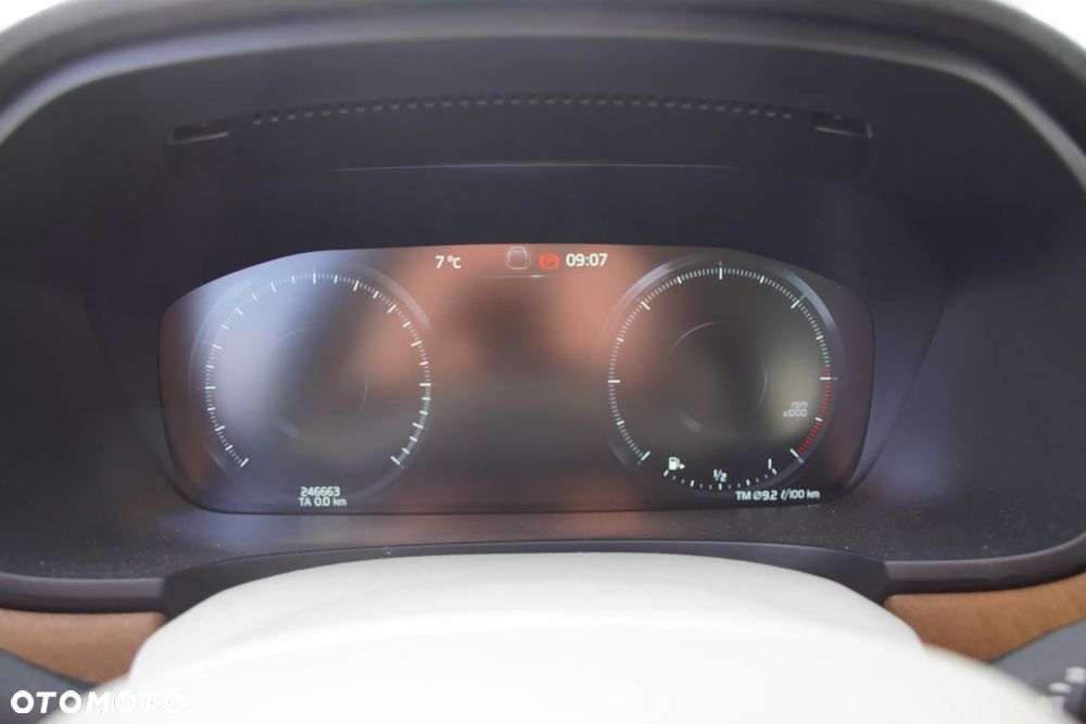 Auto na części - Volvo S90 II 2.0 D5 D4204T23 TG-81SC 717 2018R Silnik Skrzynia Drzwi Błotnik Klapa Zderzak Lusterko Klamka Szyba Lampa Deska Kokpit Sterownik Moduł Czujnik Licznik Wyświetlacz Panel Kierownica - 12