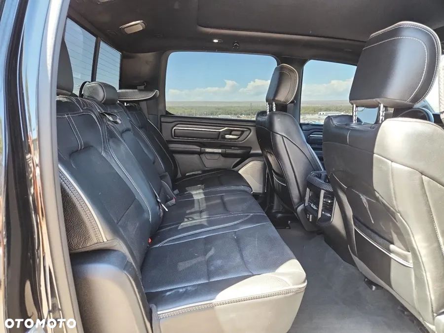 RAM 1500 5.7 Crew Cab Limited - 10