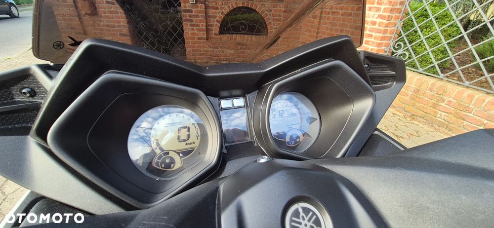 Yamaha X-max - 4
