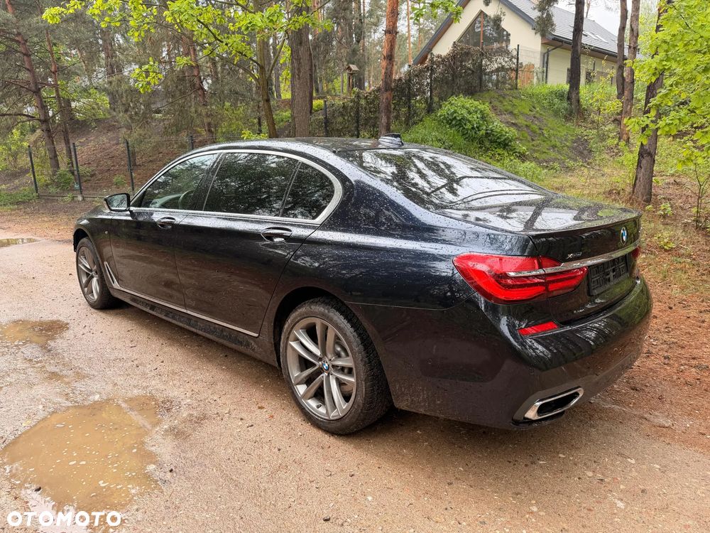 BMW Seria 7 750Li xDrive - 8
