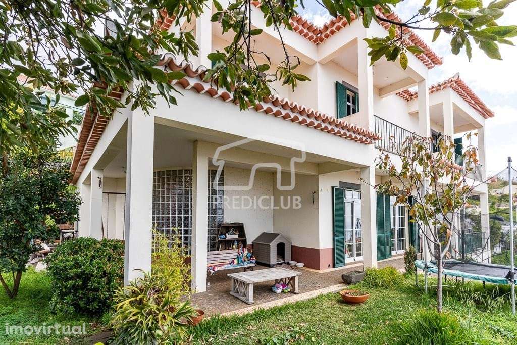 Moradia T4 - Jardim Botânico - Grande imagem: 2/29