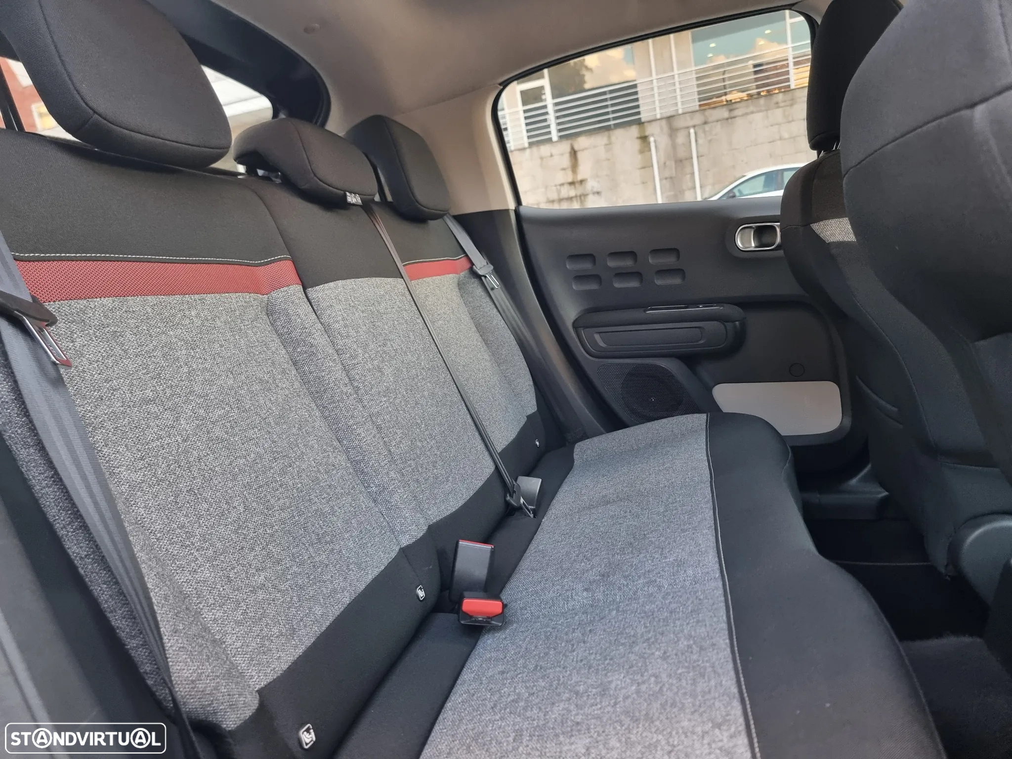 Citroën C3 1.2 PureTech C-Series - 18