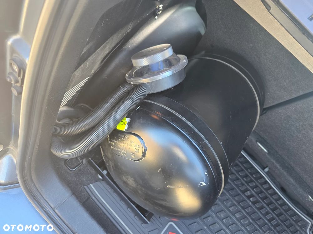 Suzuki Grand Vitara 2.7 V6 - 13