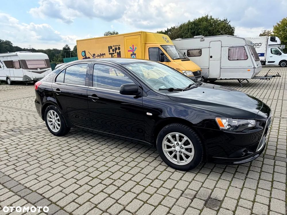 Mitsubishi Lancer 1.6 Invite - 4