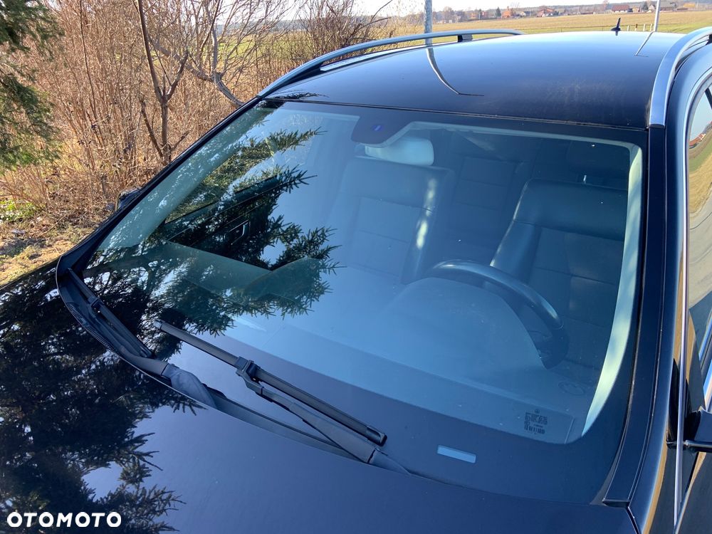 Mercedes-Benz Klasa E 200 CGI BlueEffICIENCY - 28