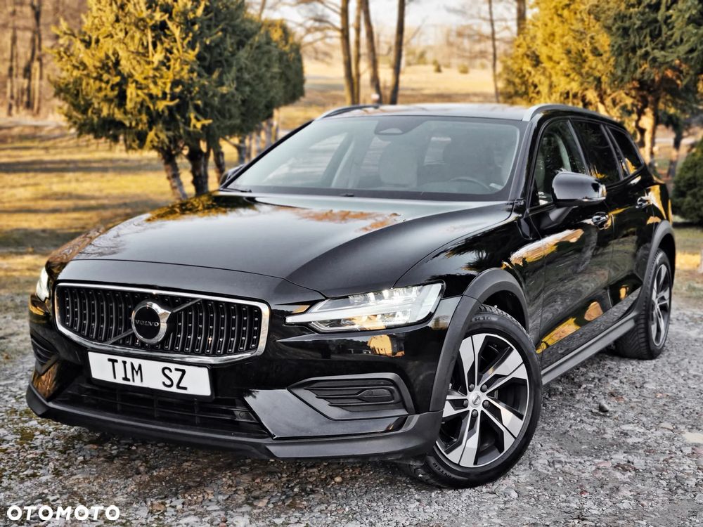 Volvo V60 Cross Country B4 D AWD Ultimate - 6